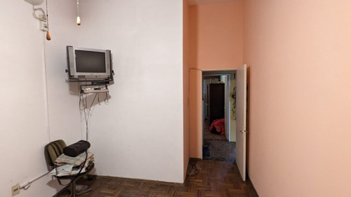 Dueño Vende 2 Casa En Un Solo Padron En Barrio Colón Cerca De Todos Los Servicios.