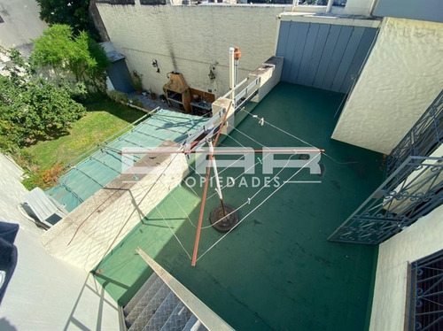 Imagen 2 de 2 de Casa 5 Ambientes En 2 Plantas Sobre Lote 8.66x29 - Laguna 300