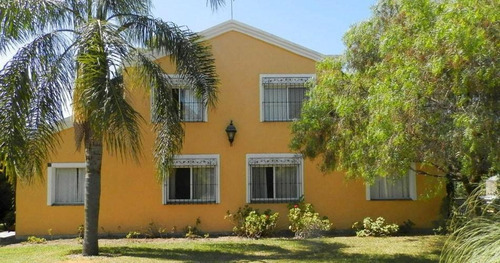 Venta Hotel 1 Dormitorio Colón Con Cochera