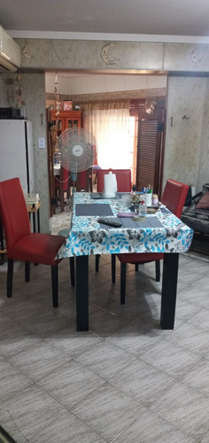 Excelente Chalet En Zona Pizzurno Al 100 Ramos Mejia.
