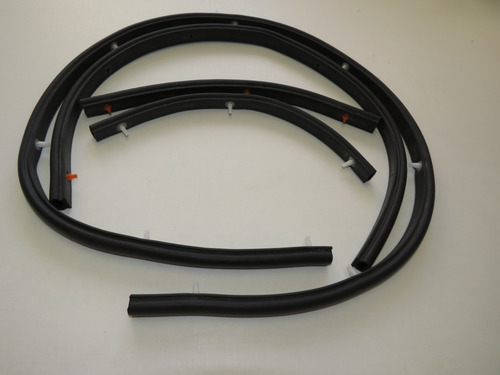 Kit. Borracha Capô Mitsubishi Pajero Tr4 Com 4 Pçs