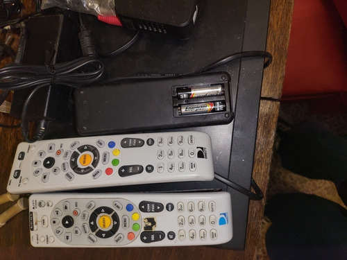 Decodificador Y Controles Remoto Direct Tv