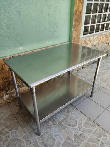 Imagen 2 de 4 de Mesa De Trabajo En Acero Inoxidable De Dos Niveles