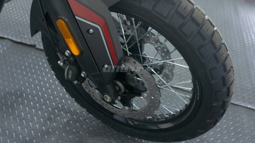 Voge 650 Dsx Moto Touring Con Baules De Regalo