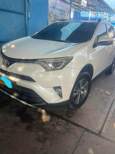 Toyota RAV4 2.5 Xroad