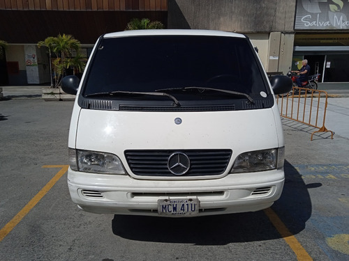 Imagen 2 de 13 de Mercedes Benz Mb100