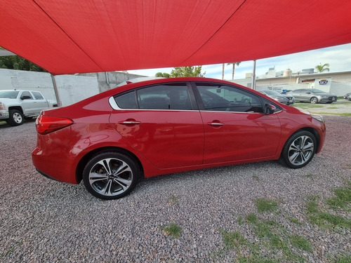 Imagen 6 de 14 de Kia Forte 2.0 Sx At 2016