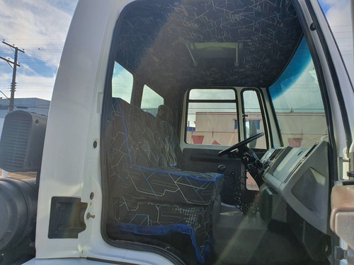 Ford Cargo 2422