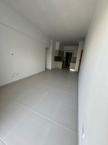 Vendo Piso 6 De Oportunidad En Zona Universitaria De 2 Habitaciones Codigo: Pd439