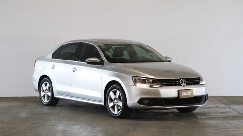 Volkswagen Vento 2.5 Luxury 170cv - 144699 - C
