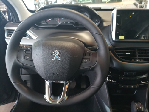 Imagen 14 de 15 de Peugeot 2008 1.6 Feline Tiptronic - Avec Peugeot