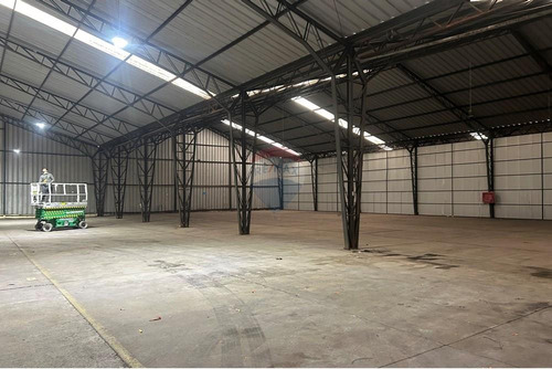 Bodegas 800 Y 850m² Muelle, Seguridad Perimetral