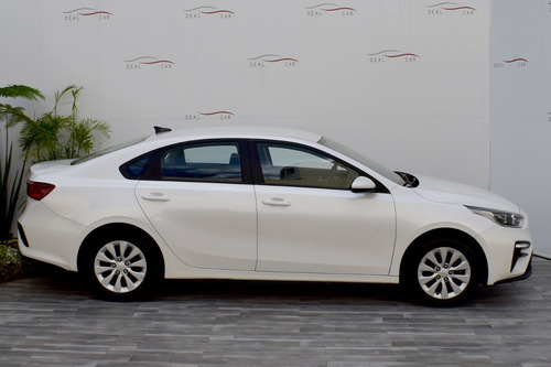 Imagen 5 de 12 de Kia Forte 2019