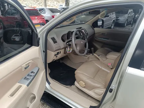 Toyota Fortuner 4.0 Sr5
