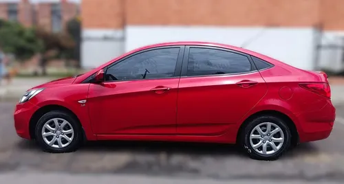 Hyundai Accent 1.6l 4 p