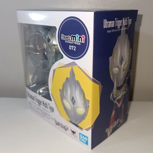 Imagen 4 de 8 de Figura Ultraman Trigger Multi Type Figuarts Mini 072