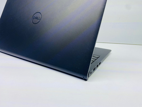 Dell Vostro 15 3510 Intel I5 11a 2.4@ghz 16gb Ram/512gb Ssd Gris Oscuro (Reacondicionado)