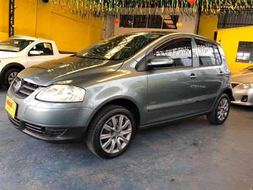 Volkswagen Fox 1.0 Vht Trend Total Flex 5p 1544 Mm 2010