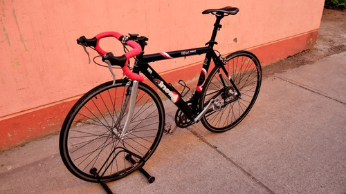 Bicicleta Pistera Semi-profesional Cinelli 9.8kg 9v Talla 52