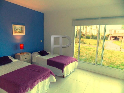 Imagen 10 de 12 de Casa En Venta La Barra 7 Dormitorios, 1000 M2 Terreno
