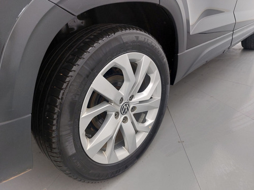 Volkswagen Taos 1.4 250 TSI TOTAL FLEX COMFORTLINE AUTOMÁTICO
