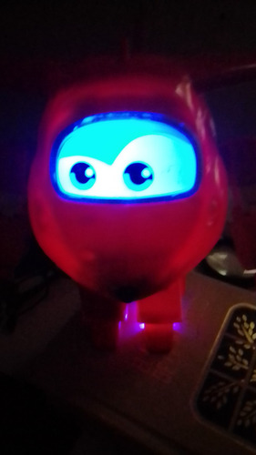 Super Wings 30 Cms Robot Figura Luz Y Sonidos (Usado)