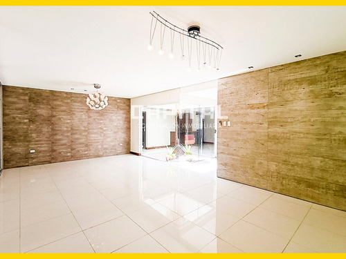 Casa Con Piscina En Alquiler Condominio Las Palmas Ii