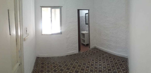 Imagen 2 de 6 de Departamento Tipo Casa En Lanus Oeste En Alquiler