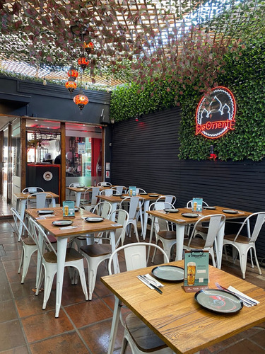 Restaurant Funcionando En Barrio Italia