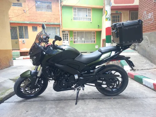 Dominar 400
