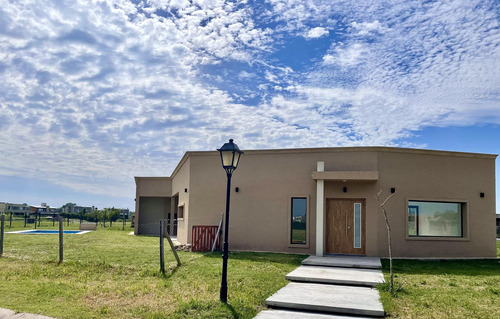 Venta Casa San Sebastian Area 5 - 4 Ambientes
