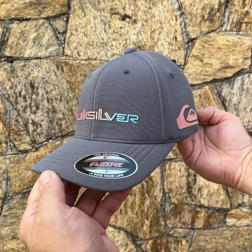 Boné Quiksilver Flexfit Juvenil P Hologram Type Q911a0163 Boné Quiksilver Flexfit Juvenil P Hologram Type Q911a0163