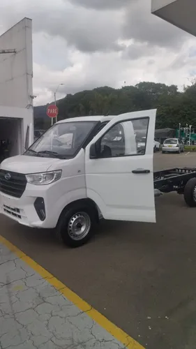 Nueva Yori Chasis Carrocería 3.40 Metros