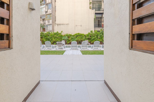 Alquiler 2 Ambientes Piso Alto Recoleta Frente