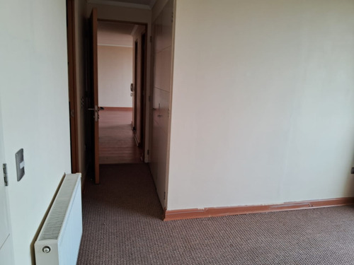 Departamento De Lujo En Sector Residencial: 2 Dormitorios, 2