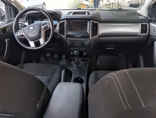 Ranger Doble Cabina Xlt Plus Estándar Trae 32000 Km.