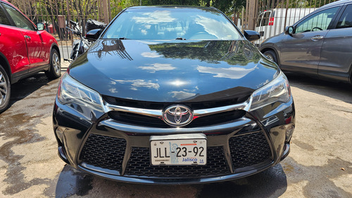 Toyota Camry 3.5 Xle V6 At