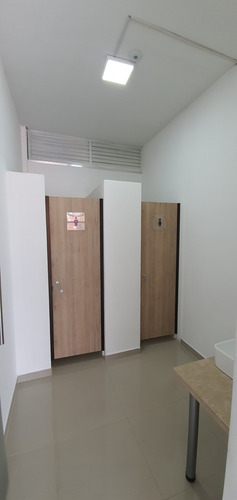 Imagen 6 de 8 de Oficinas En Zona Industrial De Montevideo - Bogotá