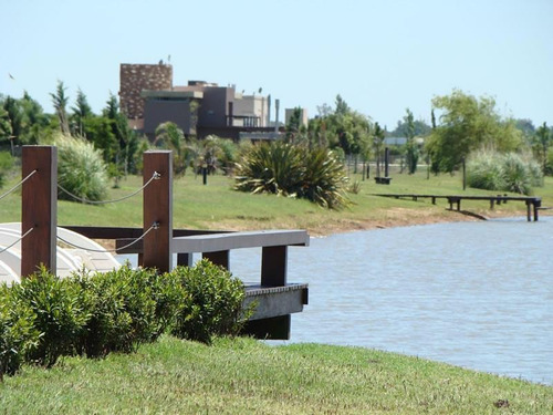 Imagen 10 de 14 de Barrio Privado - Roldan
