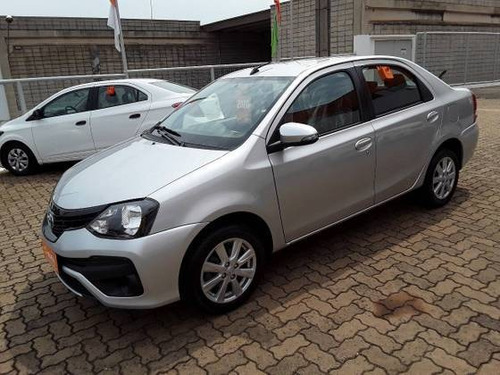 Imagem 4 de 9 de Toyota Etios 1.5 X Plus Sedan 16v Flex 4p Automático