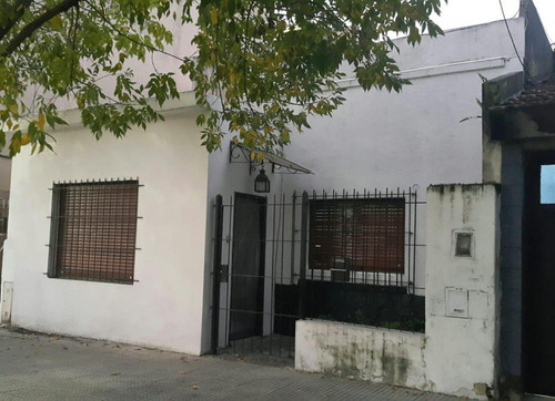 Ph En Venta - 3 Dormitorios 1 Baño - 170mts2 - Villa Pueyrredón
