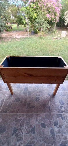 Huertero, Macetero Madera 90 Alt. 50 Ancho. 100 Largo. Cetol Algarrobo