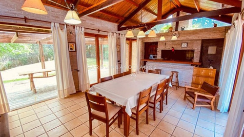 Casa En Venta De 3 Dormitorios En Tio Tom Punta Ballena- Ref: 4351