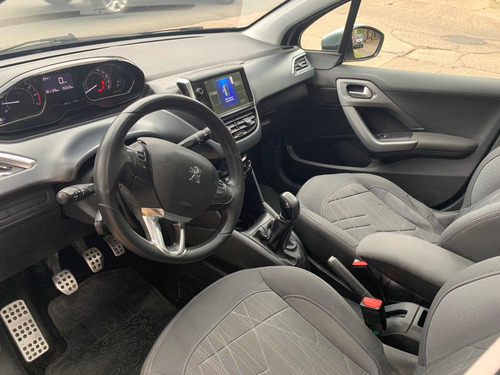 Peugeot 208 1.6 Feline 2013 Banchik Usados