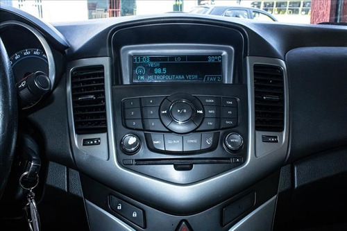 Imagem 9 de 11 de Chevrolet Cruze 1.8 Lt 16v