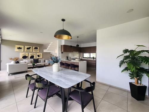 Casa En Venta En Toluca Modelo Dante