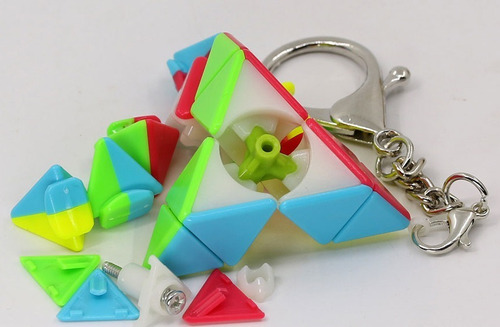Llavero Pyraminx Qiyi con forma de cubo mágico sin pegatinas