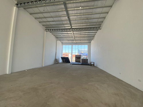 Imagen 8 de 14 de Importante Local Comercial A Estrenar En Venta