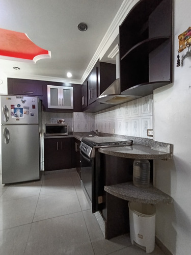 En Alquiler Apartamento En Urbanización Calicanto