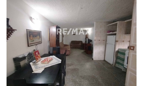 Lindo Apartamento En Venta En El Valle